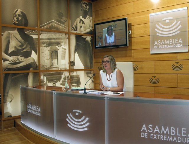 Blanca Martín apuesta por el ahorro como primera medida en la mesa de la Asamblea