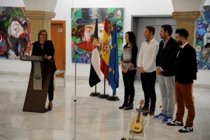 Blanca Martín inaugura el ciclo de actividades culturales de la Asamblea con la exposición Funambuli, Augusto, Contraaugusto y Carablanca