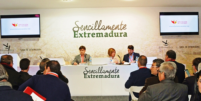 El gobierno socialista de la Diputación presenta cinco grandes Productos Turísticos de la provincia en FITUR 2016