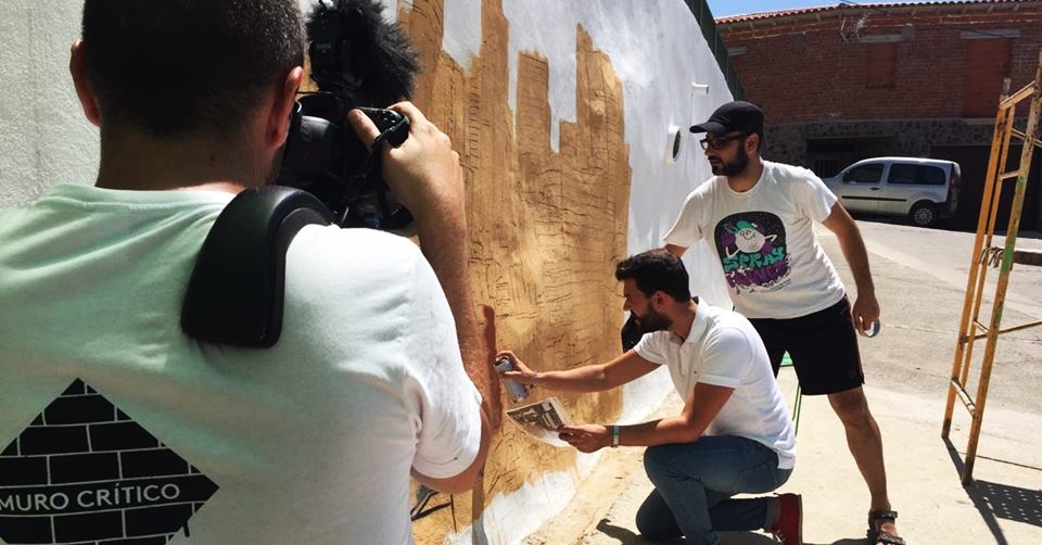 “Muro Crítico” culminó su “ruta del arte urbano” en Cabrero con una defensa del Medio Ambiente