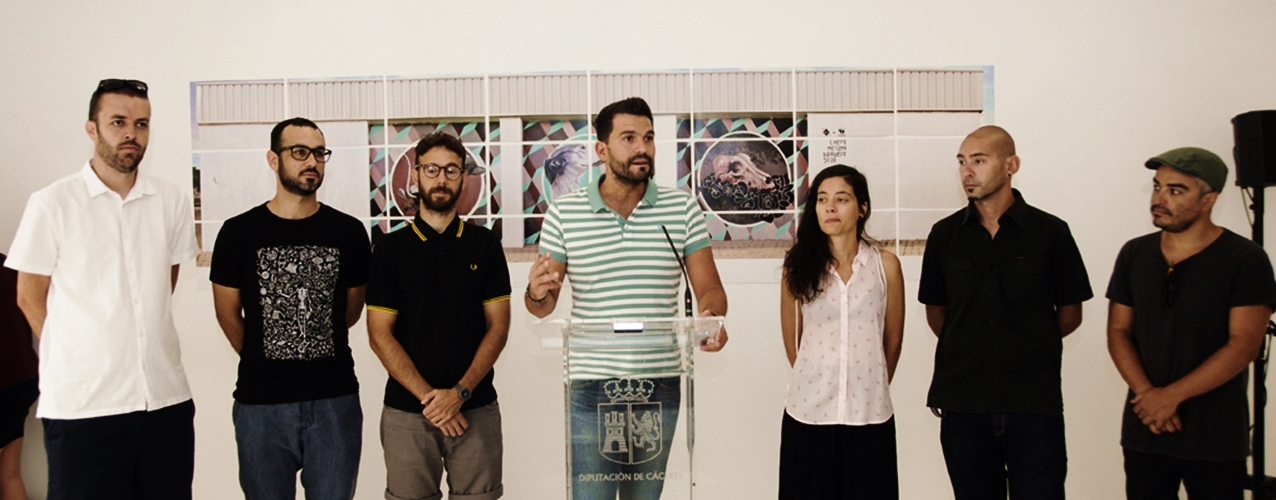 Una exposición y un vídeo sobre el proceso creativo ponen “punto y seguido” a Muro Crítico en la Sala de Arte El Brocense