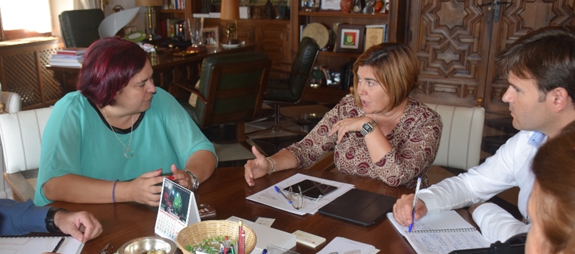 Charo Cordero: “Devolvamos a la gente en desarrollo el trabajo que ha hecho por mantener su patrimonio”