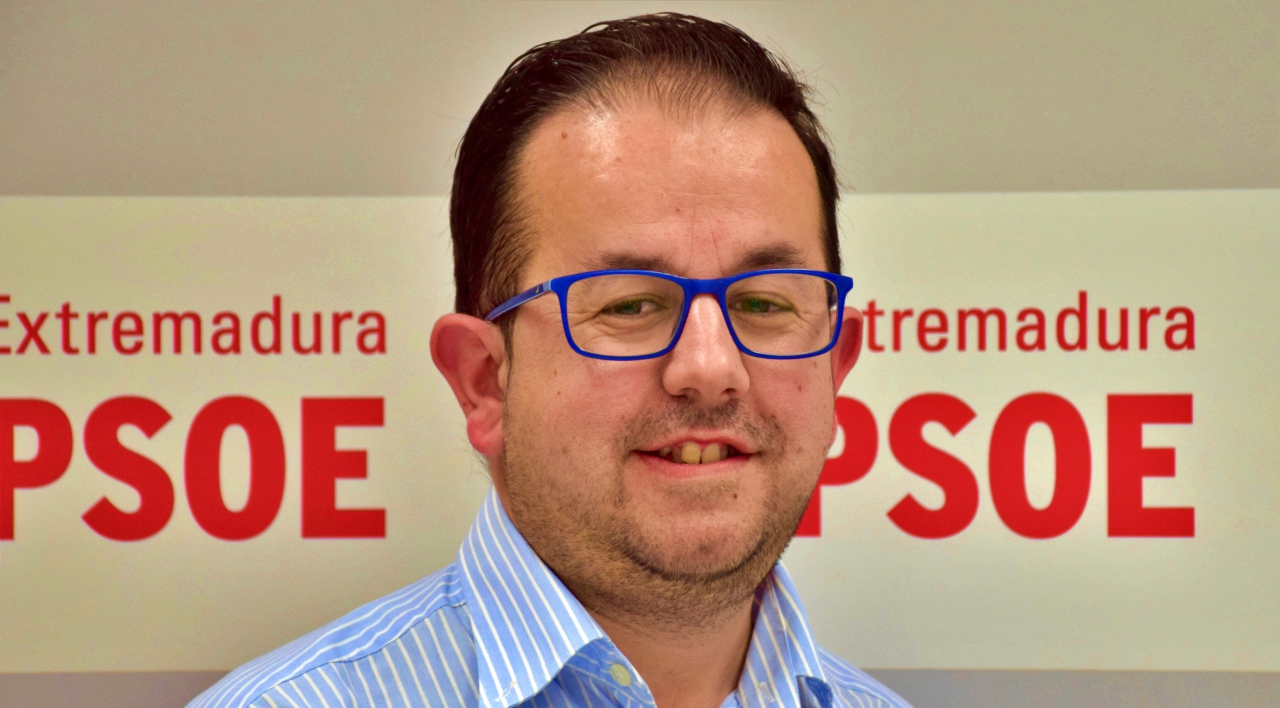 Javier Díaz: «El PSOE ha invertido 600 mil euros en empleo en Navalvillar de Ibor y quitado la deuda del municipio»