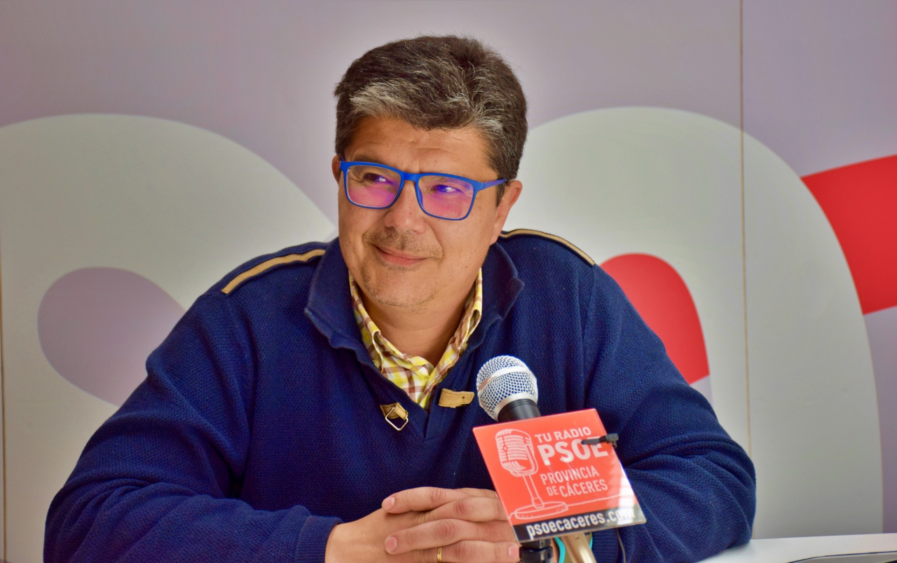 Juan Cortés: «Cualquiera vale para criticar y Albalá necesita hablar del futuro»