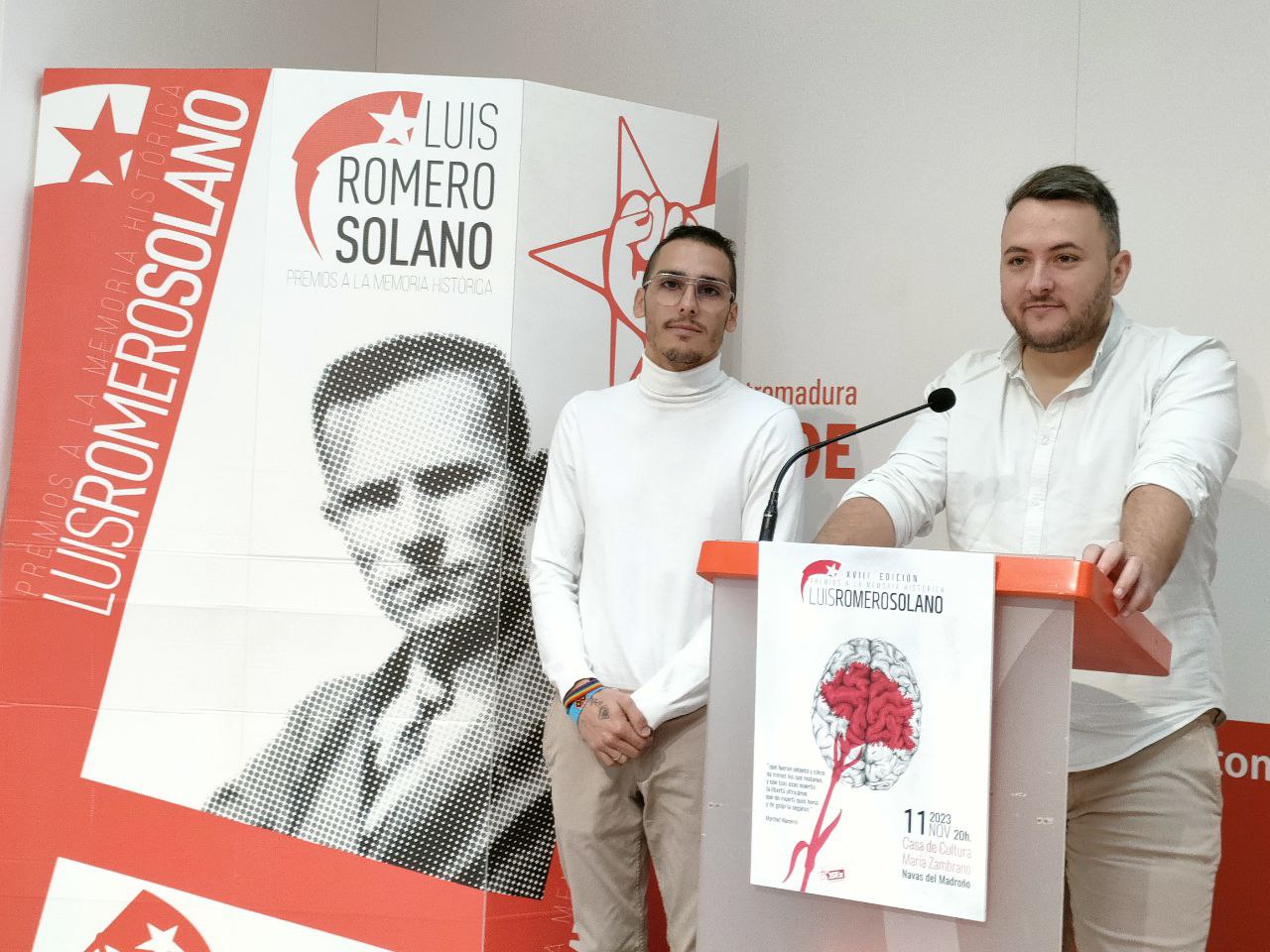 Juventudes Socialistas rinde homenaje a las víctimas de la guerra civil y  del franquismo de Navas del Madroño rinde homenaje - PSOE provincia de  Cáceres