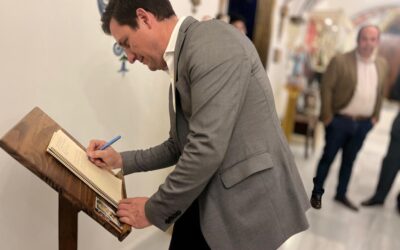 Mejoras en la señalización e iluminación ornamental, dos inversiones para frenar la despoblación y mejorar la experiencia turística en Alcuéscar