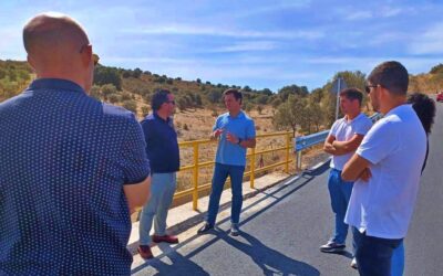 Fernando García Nicolás visitó las obras de mejora y acondicionamiento del camino rural público intermunicipal de La Cumbre a Plasenzuela