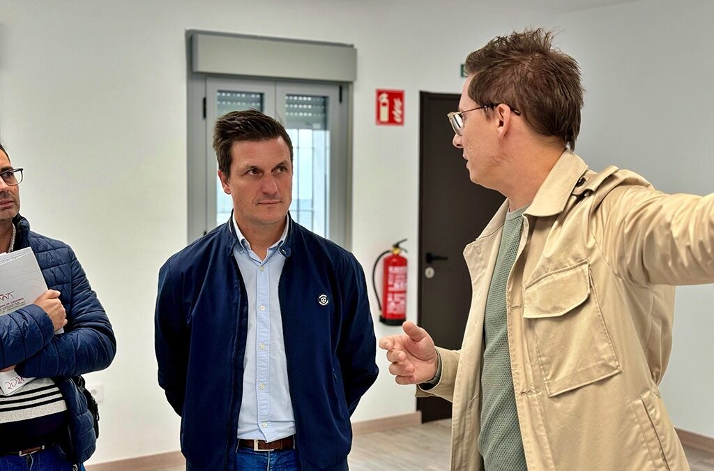 El ayuntamiento de Serradilla estrena ascensor, rampas, pasos accesibles y nuevas instalaciones energéticas, tras las obras de la Diputación de Cáceres