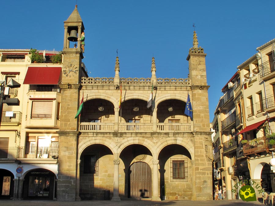 El TSJEx da un golpe a la falta de gestión de Pizarro y obliga al Ayuntamiento de Plasencia a pagar a San Gil lo adeudado desde 2018