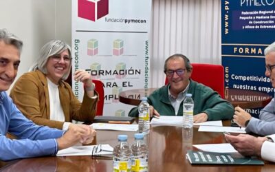 Leire Iglesias se reúne con Pymecon para abordar los retos en materia de vivienda en Extremadura