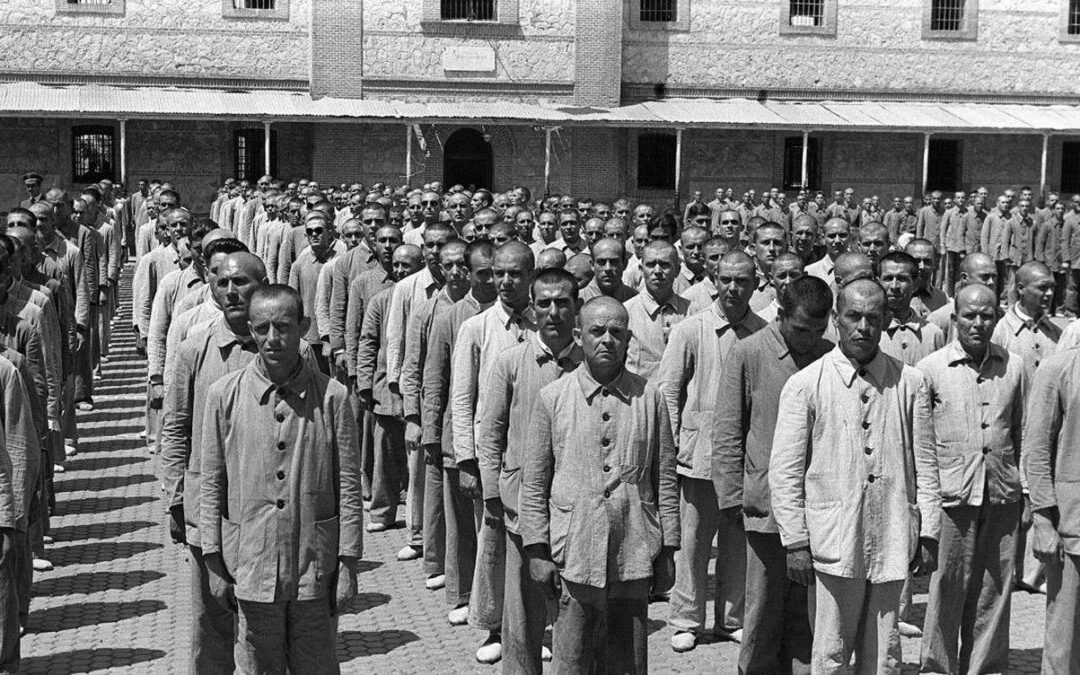 Fernando Ayala: «Presos políticos cacereños»