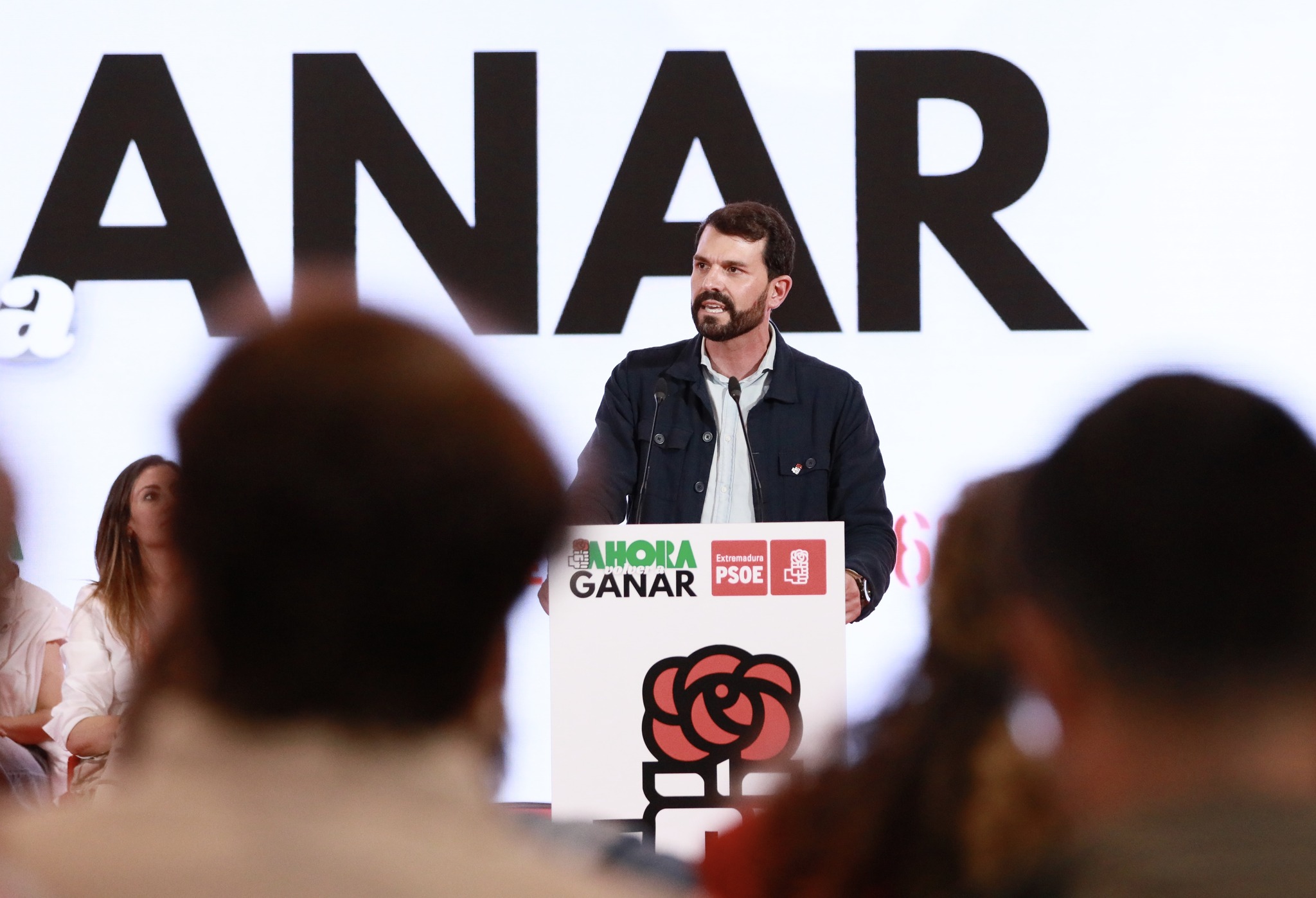 Álvaro a ganar
