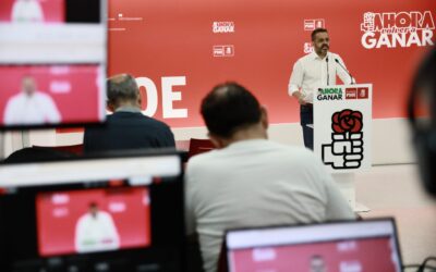 El PSOE denuncia que “en solo una semana” Guardiola ha generado “líos” en sanidad, educación, dependencia, el campo extremeño y con el pacto “ilegal e inmoral” con Vox