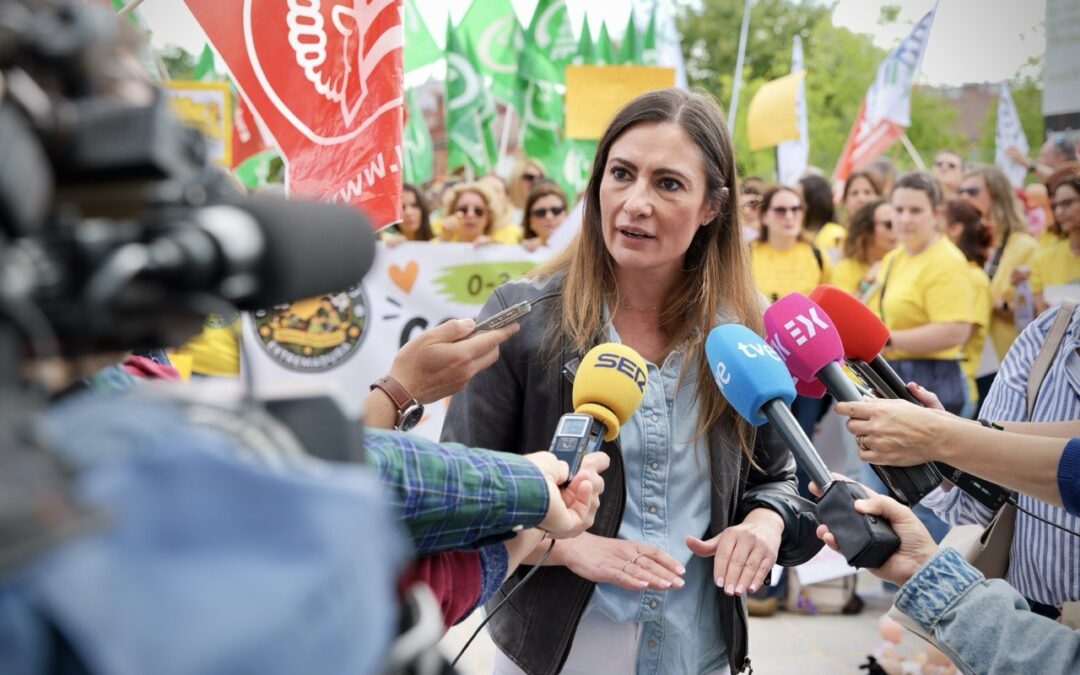 María Guardiola convierte la educación de 0 a 3 años en un “modelo de negocio” que castiga al mundo rural