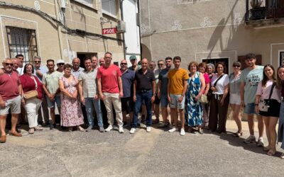 Fernando García Nicolás traslada el apoyo del PSOE de la provincia de Cáceres a Rafa Rubio y a la Agrupación Socialista de Valdefuentes
